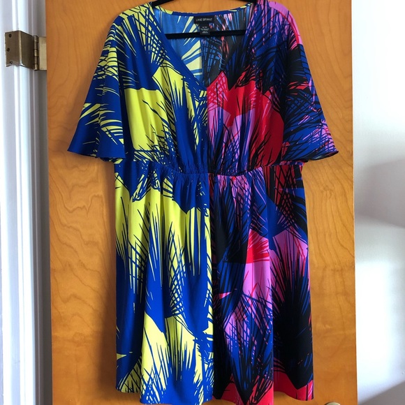 Lane Bryant Tops - Lane Bryant tropical fantasy tunic!